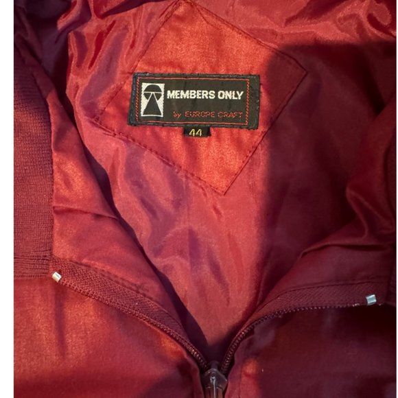 Vintage  Men's Member's Only Jacket Maroon Size 44 - Picture 6 of 7